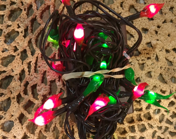 Red & Green Raggedy junction hand dipped primitive silicone teeny rice lights BATTERY OPERATED