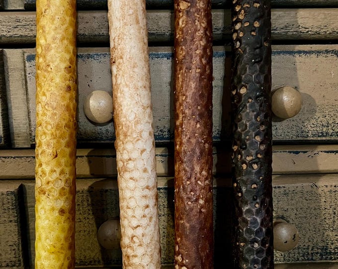 Raggedy Junction 9" Primitive Honeycomb glow TIMER Taper candle takes 2 aaa BATTERIES