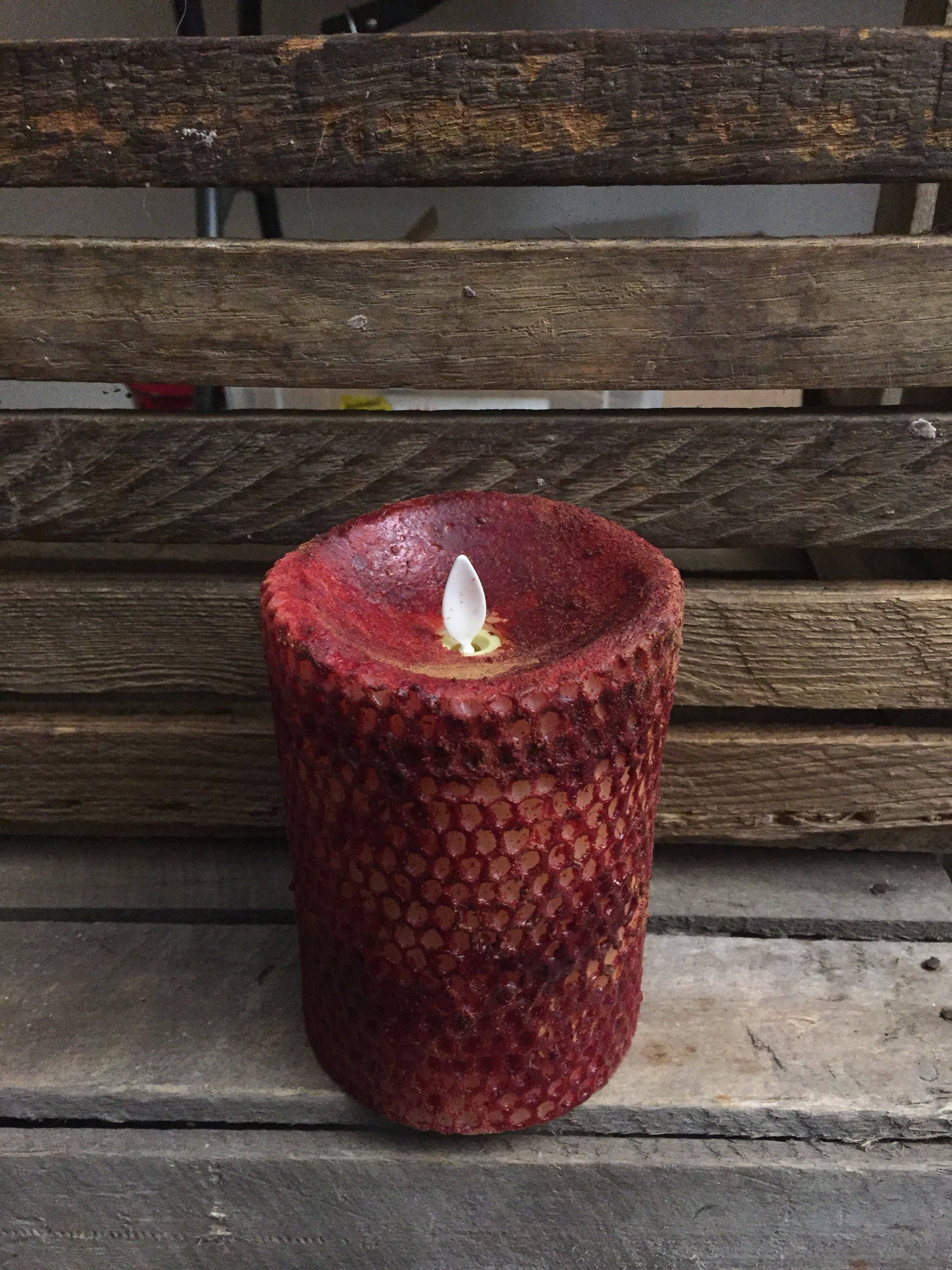 3.5x5” Raggedy Junction PRIMITIVE beeswax moving flame