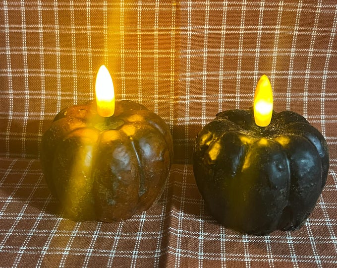 Pair of 2” Raggedy Junction Primitive glow flame TIMER mini pumpkin votives