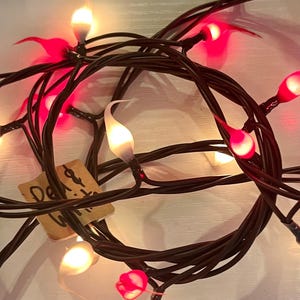 Raggedy Junction "red & white" Electric hand dipped primitive silicone teeny rice lights