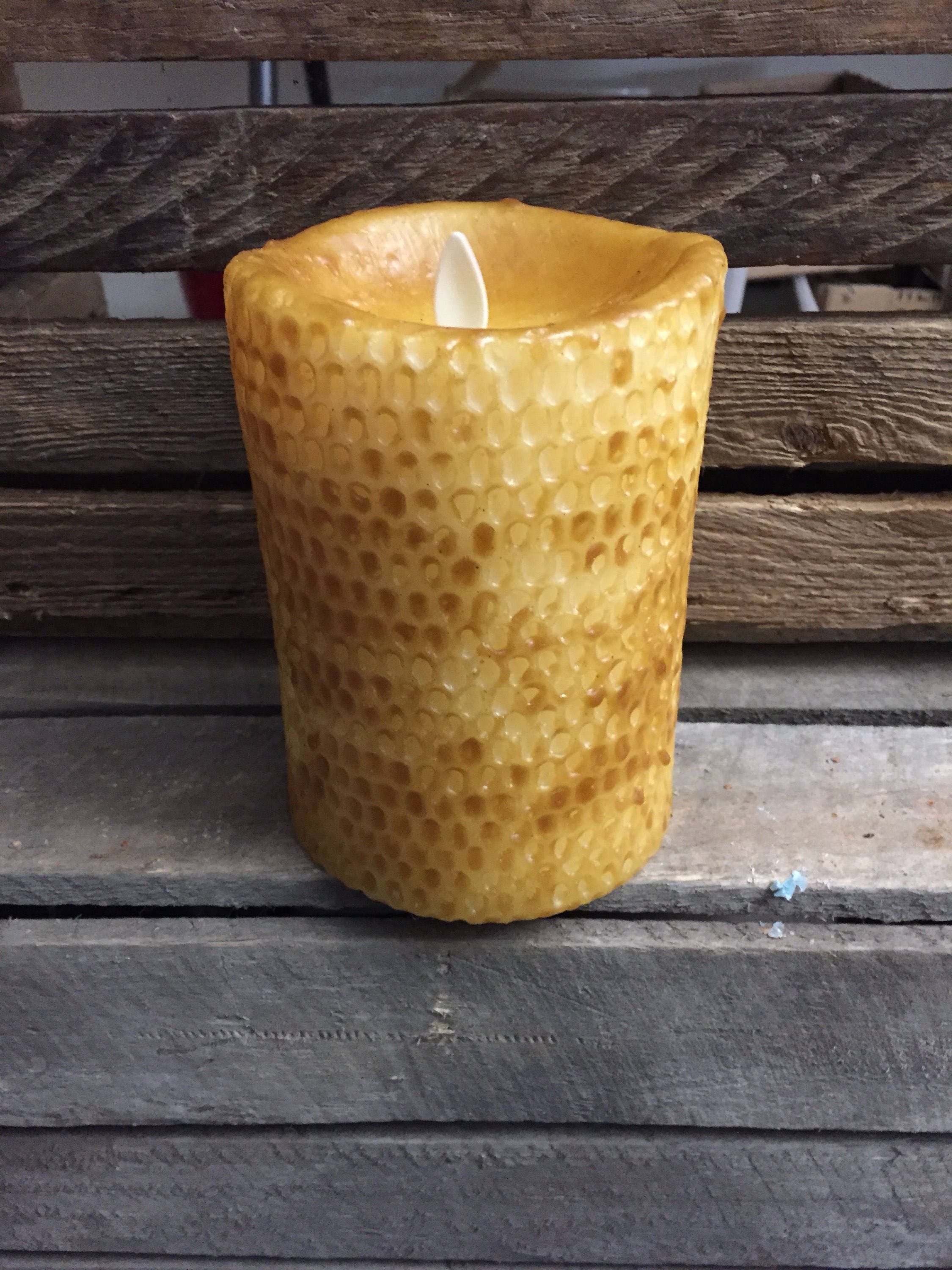 3.5x5” Raggedy Junction PRIMITIVE beeswax moving flame