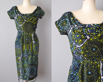 1950s Wiggle Dress by Sydney North with Stained Glass Print / Size Small