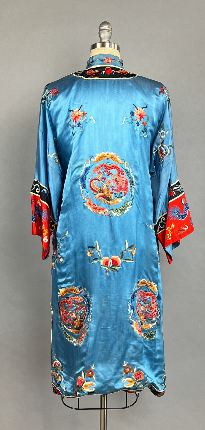 Antique Bai Hua / Hand-embrioidered Chinese Silk Robe / - Etsy