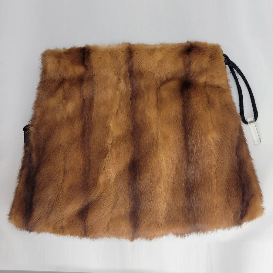 SAGAMINK fur coat in good condition SAGA MINK