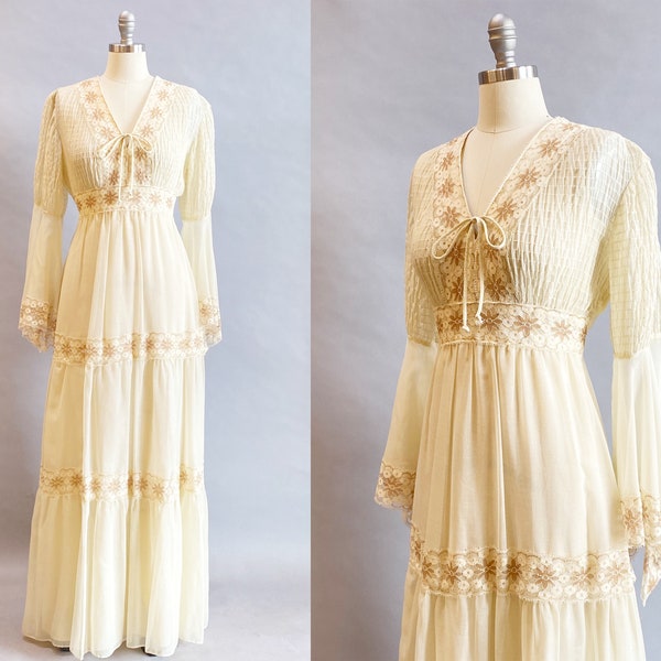 1970's Lace Maxi Dress / 1970's Gunne Sax Style Dress / Deadstock Vintage / Bohemian Wedding Dress / Renaissance Dress /  Size Medium