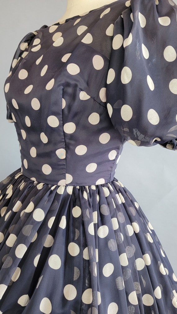 1950s Dress / 1950s Polka Dot Dress / Puff Sleeve… - image 7