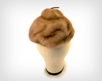 50s Hat / 1950’s Brown Mink “Acorn” Beret