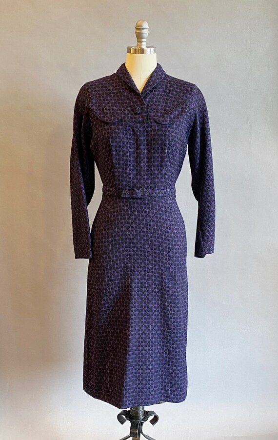 1950s Wiggle Dress / 50s Office Dress / Black And… - image 2