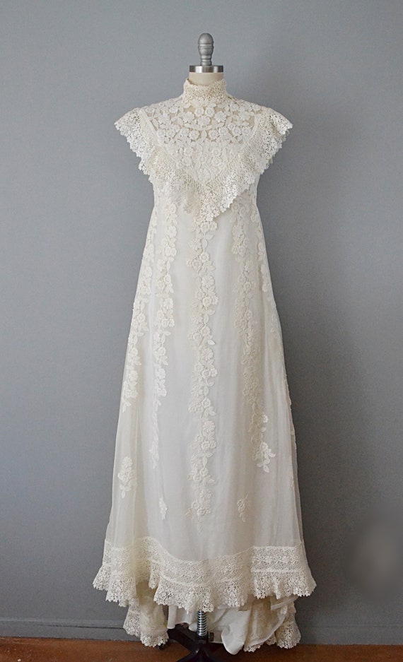 1970s Lace Wedding Dress / White Lace and Organdy… - image 2