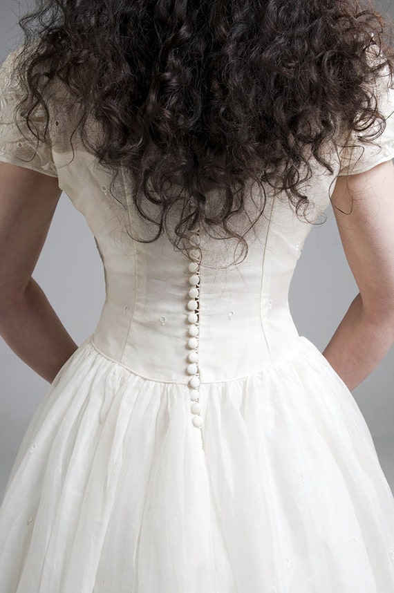 1940s Bridal Dress / 1940s Ivory Organdy Eyelet W… - image 5