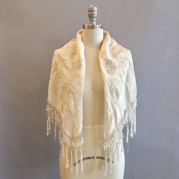 1920s Floral Embroidered Shawl / 20s Wrap / Bridal