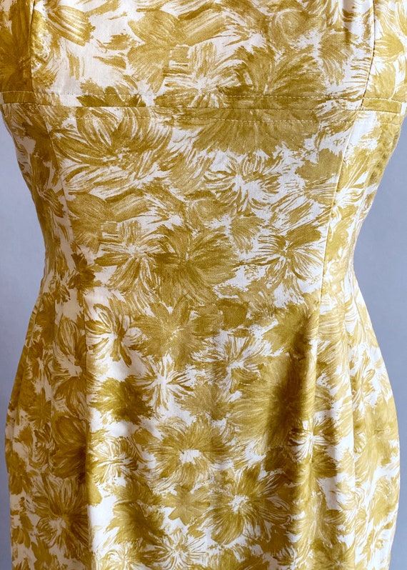 1950s Floral Print Dress / 1950s Wiggle Dress / 5… - image 8