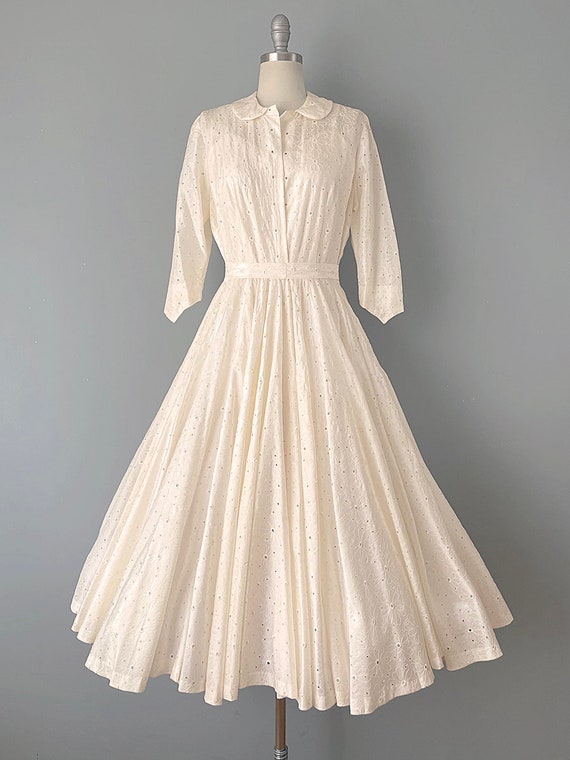 1950s Eyelet Wedding Dress / 50s Ivory Silk Eyele… - image 9