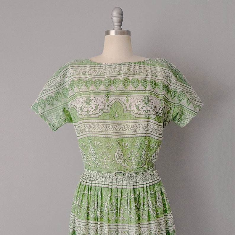 50/% OFF SALE 1950s L/'Aiglon Green Print Dress Size Medium Large