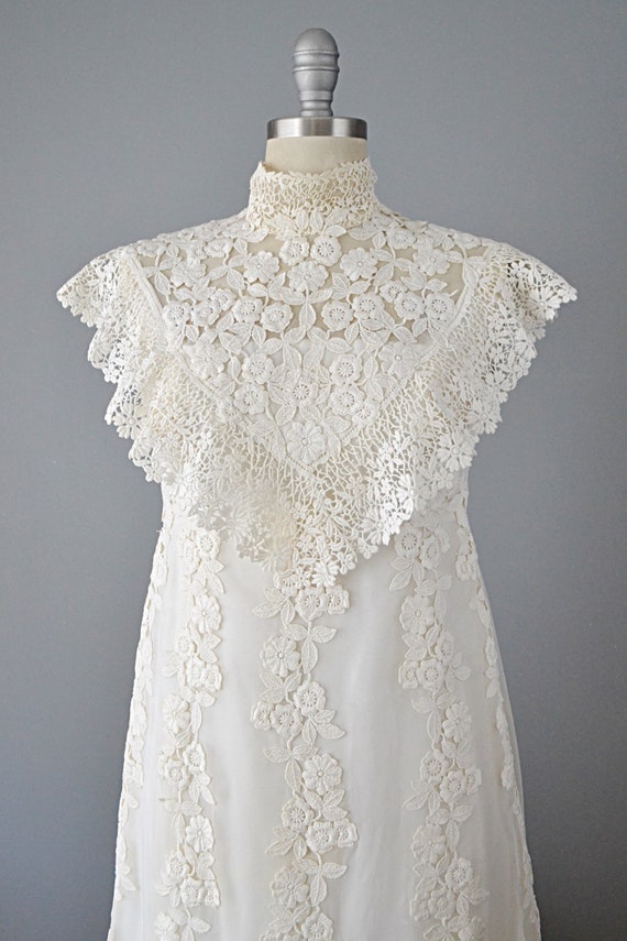 1970s Lace Wedding Dress / White Lace and Organdy… - image 6