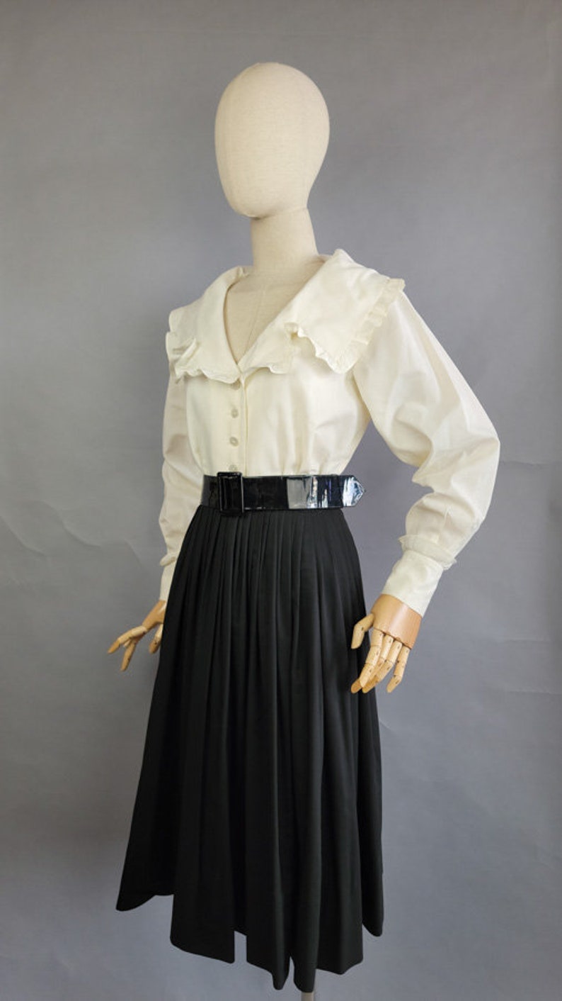 1960s Dress / 1960s Anne Klein Black and White Dress with Patent Leather Belt / B & W Dress / 1960s Day Dress / 1960s Party Dress / Small image 4