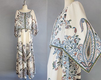 1970s Paisley Maxi / 1970s Blue Paisley Maxi Dress with Angel Sleeves / Size Large Size Extra Large