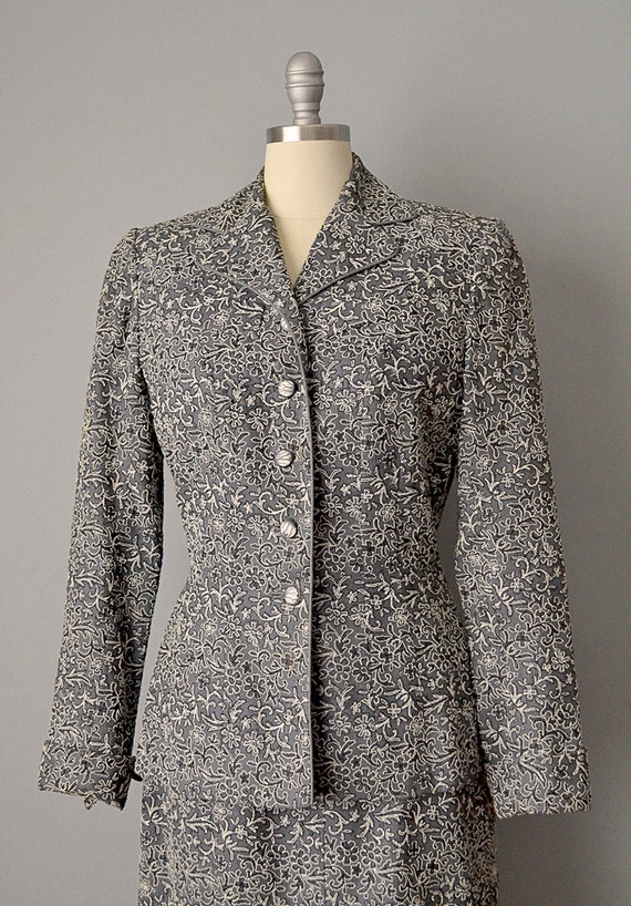 1950s Embroidered Suit / 1950s Embroidered Grey I… - image 5