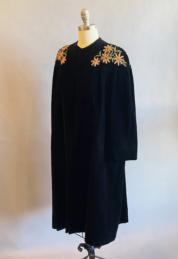 1940s Velvet Coat / Black Velvet Duster / Opera C… - image 3