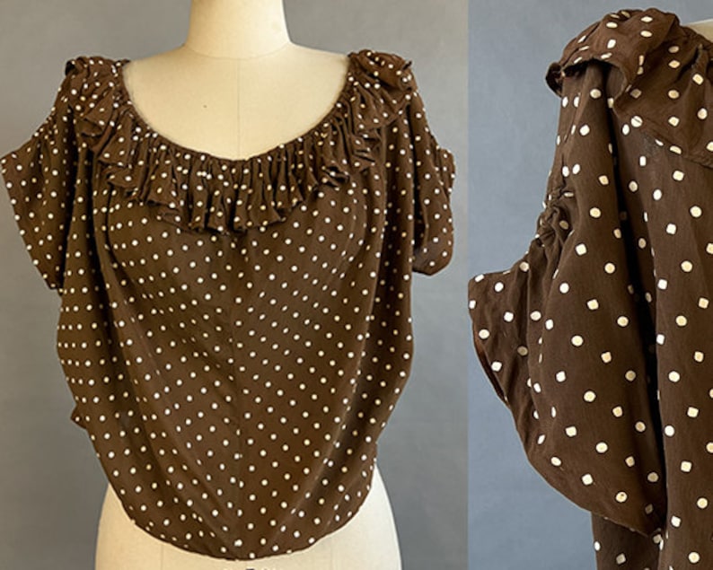 1950s Polka Dot Blouse / Brown Cropped Top / Polka Dot Print Blouse w/ Ruffled Neckline / Size Large XL image 1