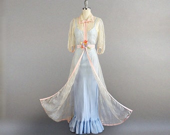 1930s Organdy Dress / 1930s Ivory Organdy Gown over Blue Slip Dress / Dress w/Train / 1930s Wedding Dress / 1930s At-Home Dress / Size Small