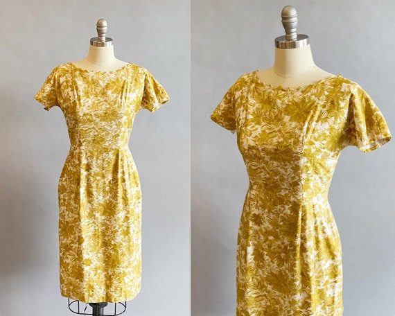 1950s Floral Print Dress / 1950s Wiggle Dress / 5… - image 1