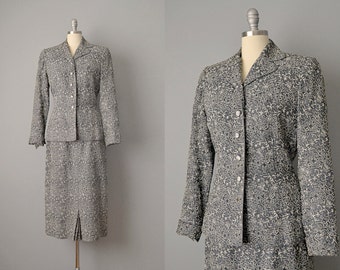 1950s Embroidered Suit / 1950s Embroidered Grey Irish Linen Suit by Utah Tailoring Mills / Size Medium