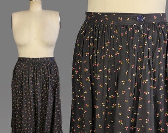 1940s Calico Skirt / 1940s Ranch Wear /Black Cotton Floral Skirt / Size X-Large Extra Large Plus Size