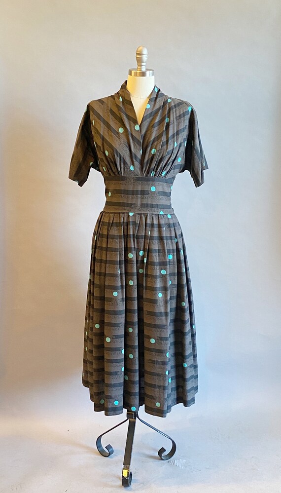 1950s Polka Dot Day Dress / 50s Fit And Flare / 1… - image 3