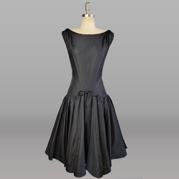 1960s Cocktail Dress / 1960s Black Silk Dress / 19
