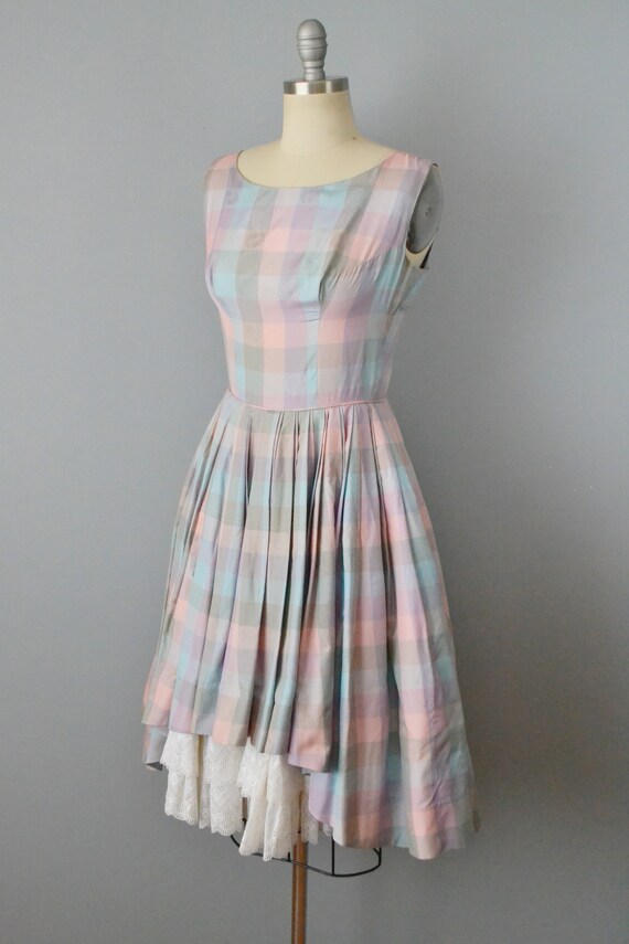 1950s Silk Plaid and Jacquard Paisley Dress / Gar… - image 2