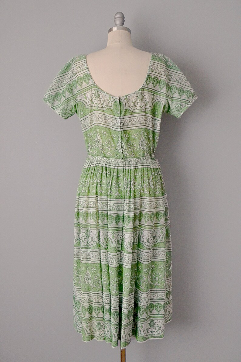 50/% OFF SALE 1950s L/'Aiglon Green Print Dress Size Medium Large