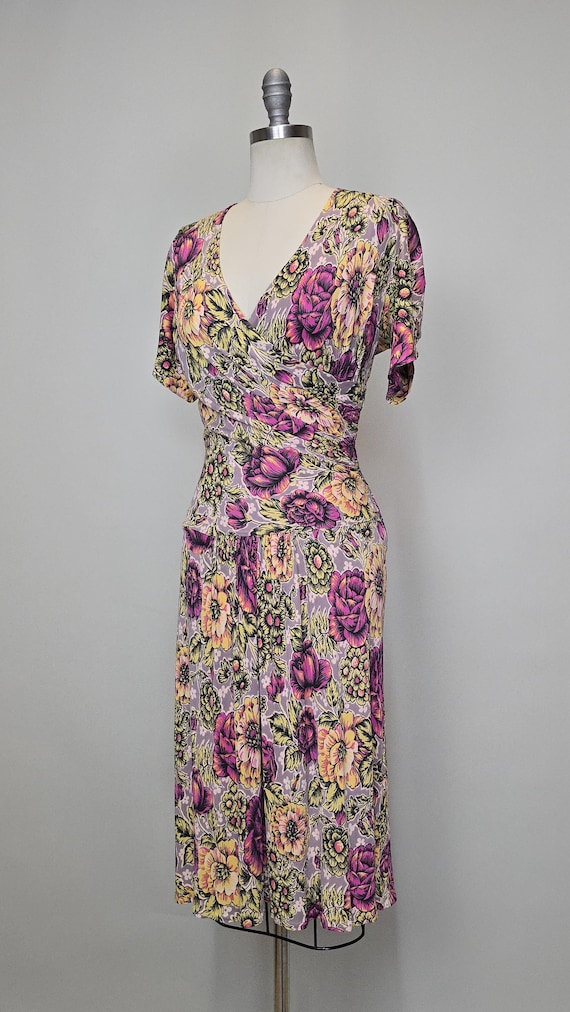 1940s Dress / 40s Rayon / 1940s Floral Dress / 19… - image 3