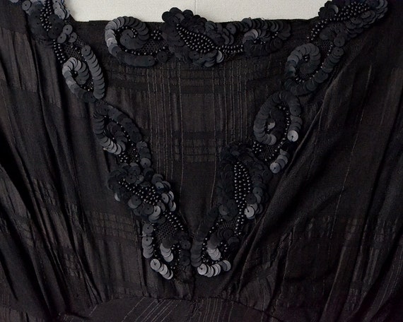 1800s Silk Dress / Victorian Black Silk Dress wit… - image 7