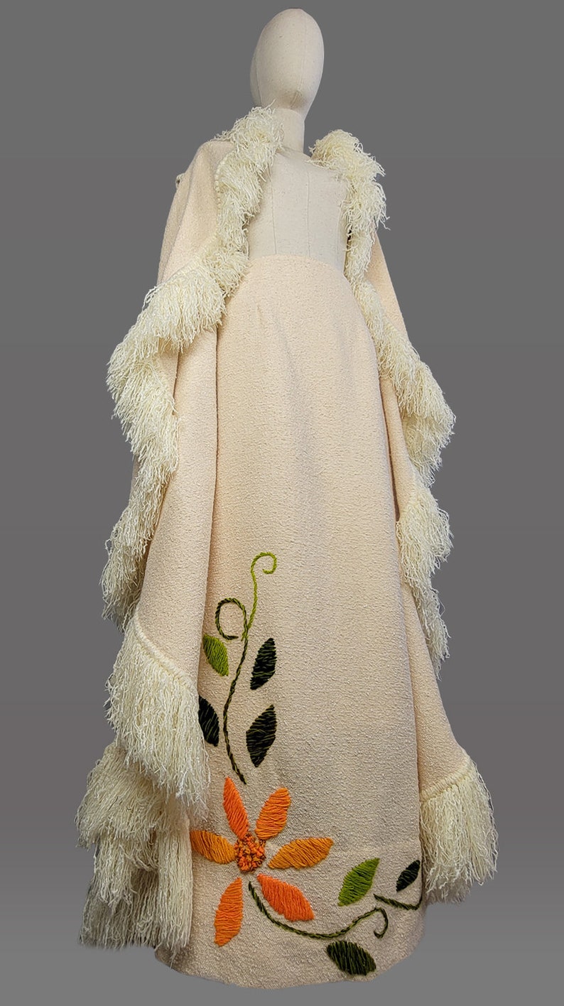 Handwoven in Mexico /1970s Cream Maxi Skirt and Fringed Vest / Embroidered Mexican / Size image 3