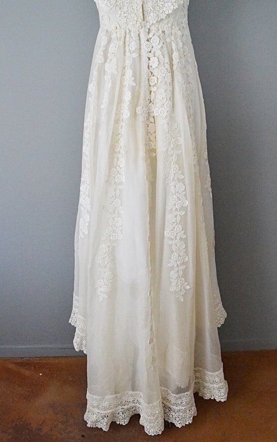 1970s Lace Wedding Dress / White Lace and Organdy… - image 8