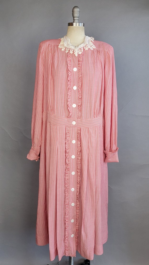 1940s Dress / Ranch Dress / Red Pinstriped Shirtw… - image 2