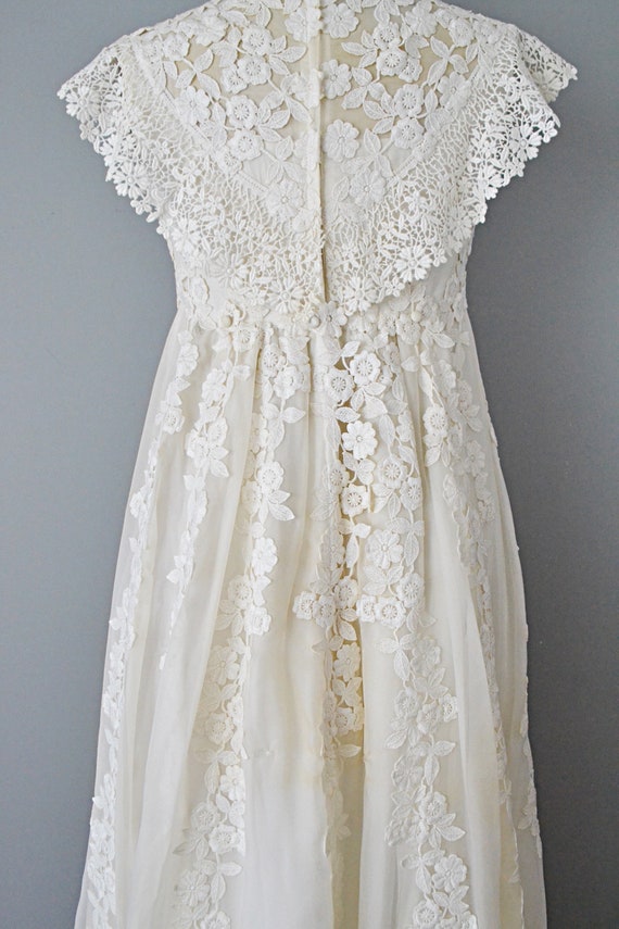 1970s Lace Wedding Dress / White Lace and Organdy… - image 5