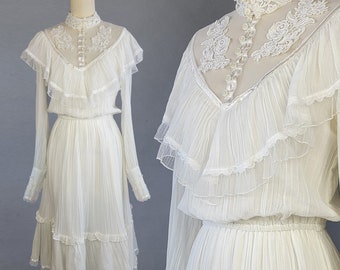 1970s Gunne Sax Dress / White Gunne Sax Dress / Gunne Sax Wedding Dress / Cottagecore Dress / Size Medium Large