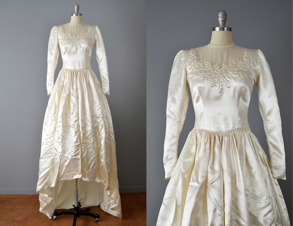 Vintage 40s Wedding Dress // 1940s Ivory Sating We