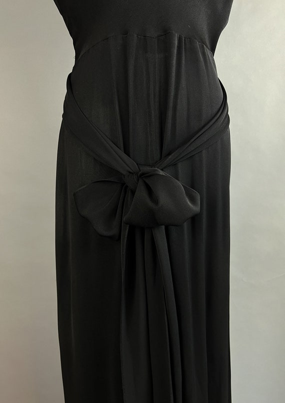 1930s Evening Gown / 1930s Backless Crepe Gown wi… - image 9