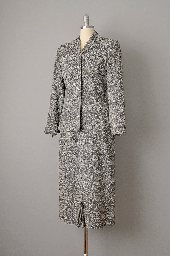 1950s Embroidered Suit / 1950s Embroidered Grey I… - image 3