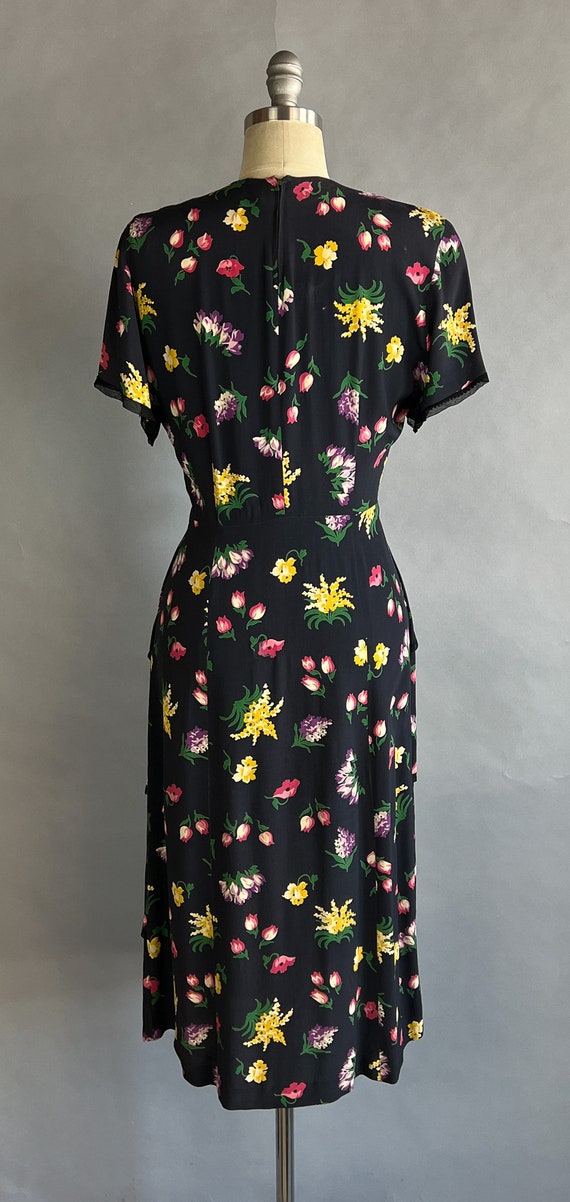 1940s Dress / Floral Silk Crepe Dress with Tiered… - image 4