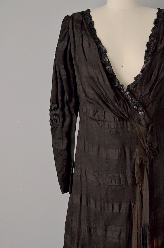 1800s Silk Dress / Victorian Black Silk Dress wit… - image 2