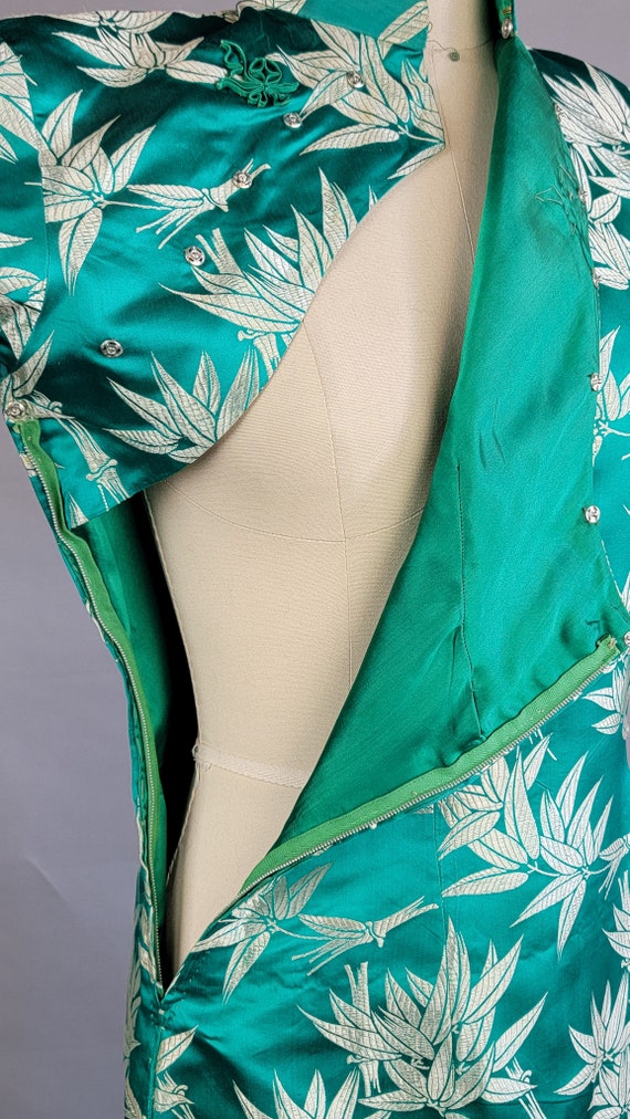 1950s Cheongsam Dress / 1950s Green Silk Cheongsa… - image 8