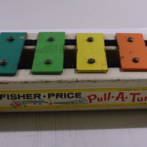 Vintage 1964 Fisher Price &quot;Pull A Tune&quot; wooden xylophone