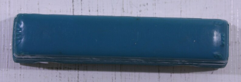Free Shipping Domestic USA Vintage F /& F Die Mold Plastic Cereal Premium Blue Greyhound Bus
