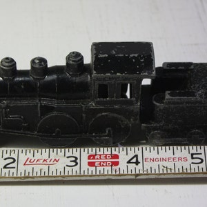 Vintage scarce  6 car Midget Toy William Crookes die cast  steam locomotive, tender and (4) passenger and freight cars
