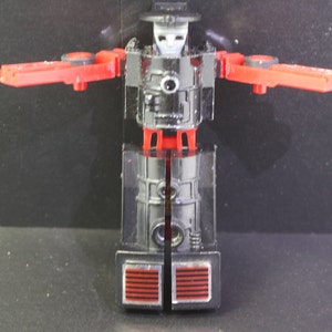 Vintage 1984 MC Toy  Die cast friction Locomotive Transformer
